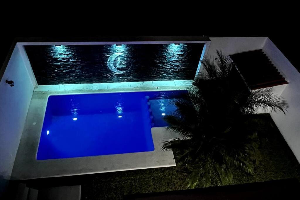 Casa Lua Tequesquitengo. Alberca, Jacuzzi Y Roof Exterior photo